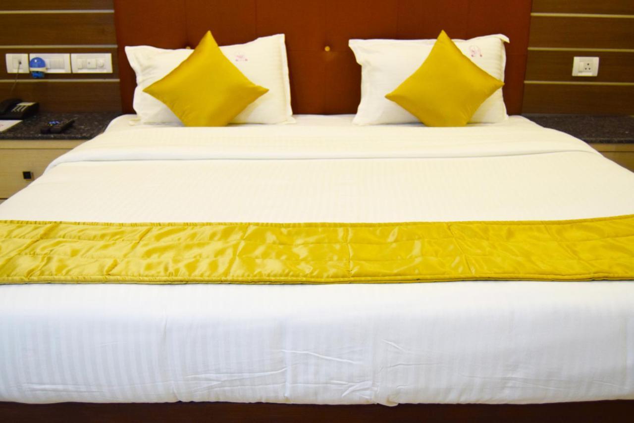 Thiviyam Airport Hotel Ченнаи Экстерьер фото